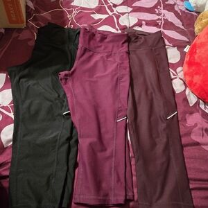 Xersion Women Capris size LARGE